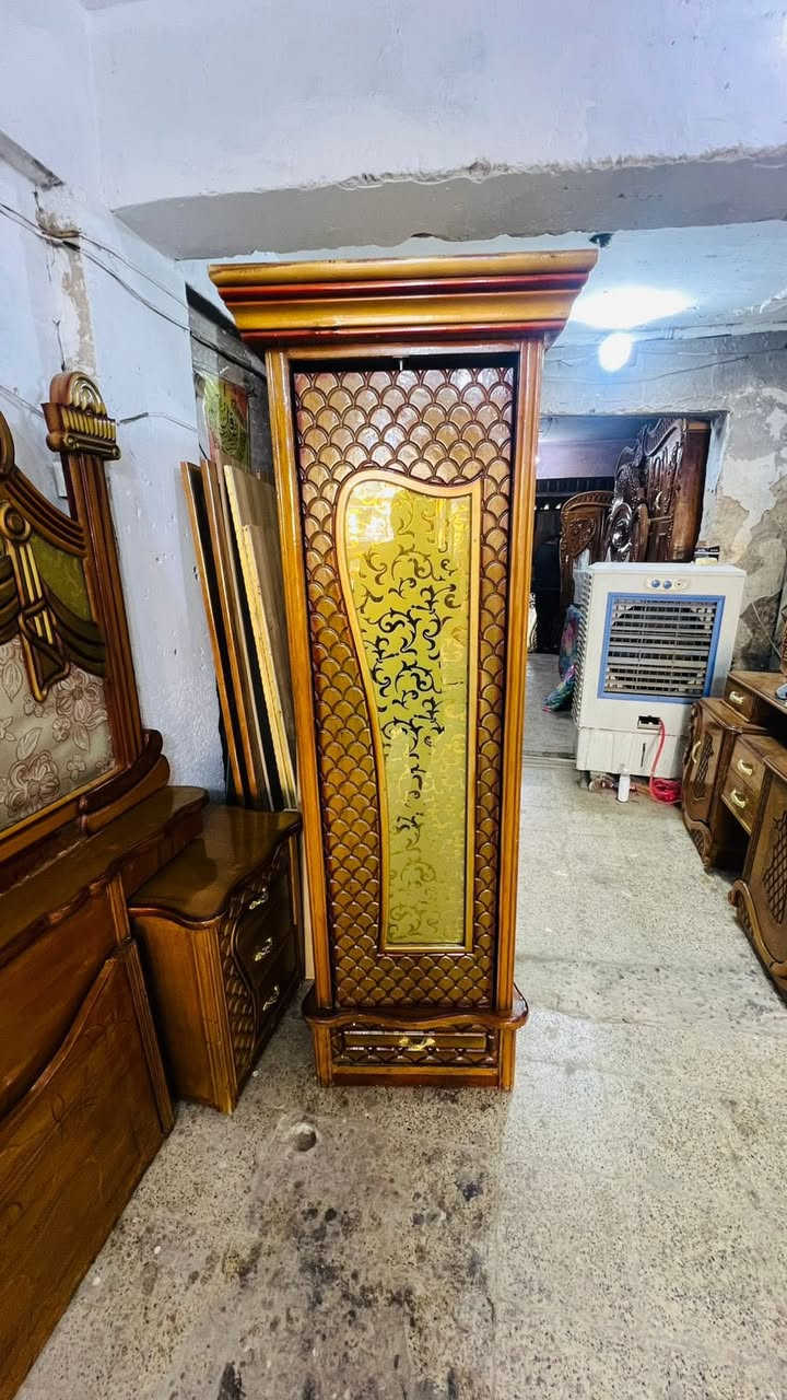 السلام عليكم ..
غرفة عراقية داخل خارج صاج كلها نقش سي ان سي وغرفة نظيفة وصبغ حراري والجرباية دوشمة مرتبة اي كسر مابيها كما موضح لكم في الصور  المكان بغداد قطر الندى اي استفسار على خاص او ***********❤️
