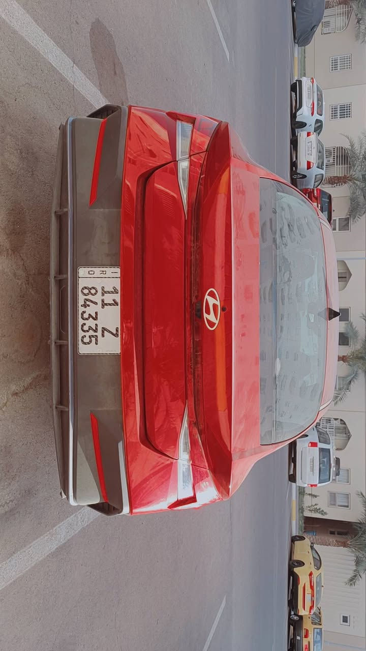 السلام عليكم ورحمة الله وبركاته 
النترا 2024 فول مواصفات بانزين
فتحة
لدات امامي وخلفي
سايد بريك بصمة
دشبول متصل 
بدون ايرباك
مكينة 2000
ماشية 30 الف
الضرر تبديل قبع صندوق فقط
مكان السيارة بسماية 
رقم الهاتف ***********
السعر 180 قفل ..
