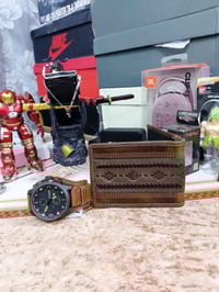 ساعات • محفظات جلد طبيعي • أوربية أصلية