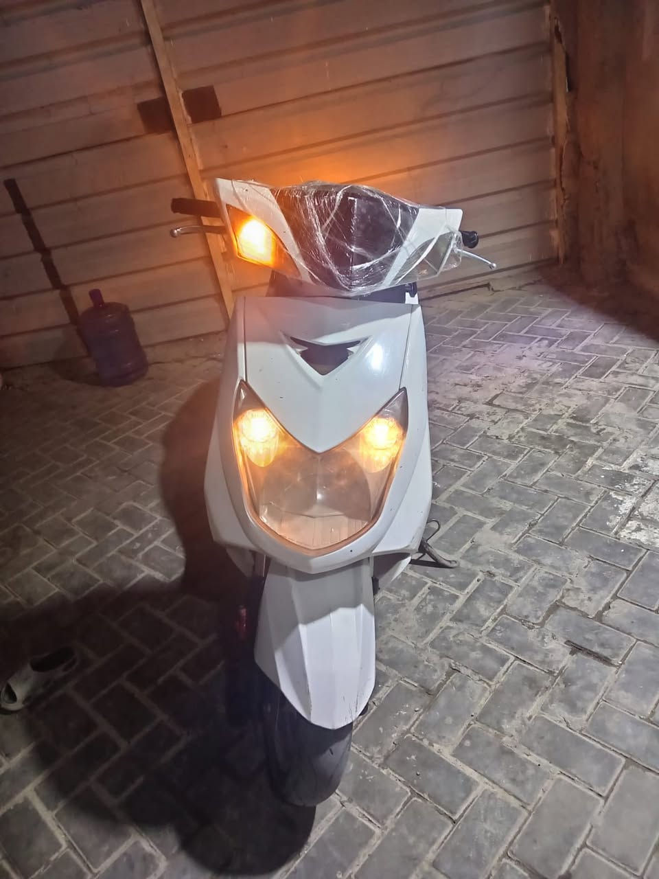 سلام عليكم سكنس فحل دراجه نضيفه وحلوه تفاصيل اتصل *********** سعرهة 400 وبيه مجال مكان بغداد مدينه
