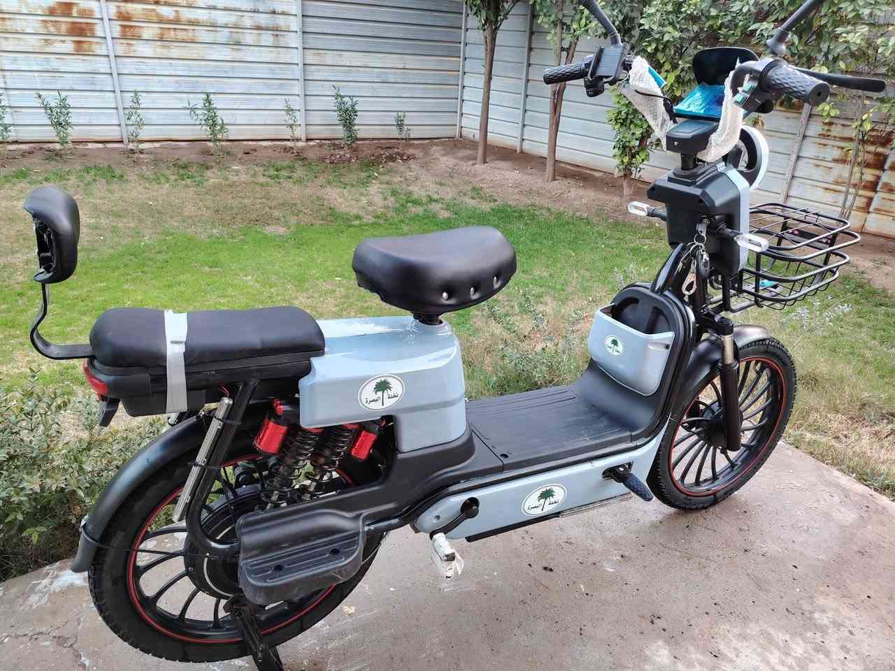 سلام عليكم دراجه حجم ٢٠ استخدام شهرين مكفوله بطاريات ٥ بلاتوث مثبت سرعه ٤ كير  ٢ بصمات و سويجات سعر ٤٠٠ بي مجال واتساب ***********
