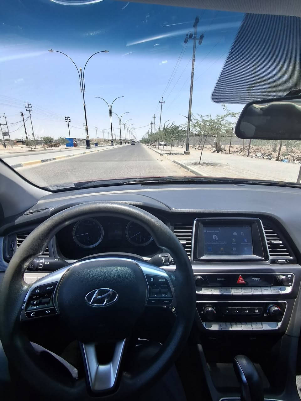 سلام عليكم سوناتا ٢٠١٨ وارد امريكي 
ضررها بسيط كلش جاملغ ايمن وبنيد بدون دواخل بدون اي شي السيارة بأسمي اريد تحويل بدون تحويل رجاءا لا تتصل السنوية لحد ٢٠٣١ والهزة بعدها مامخلصه 
  محرك وكير ومكيف تمام والحدادية ممتازة السيارة جاهزة ان شاءالله 
السعر ١٣٠ وبيها مجال بسيط
***********
***********

