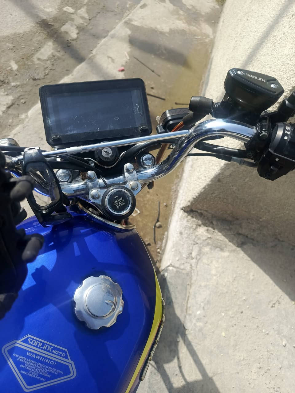 السلام عليكم للبيع ايراني سولنك دراجه كفاله برغي ماكو نقص بيهه مكينه 200 مكان زعفرانيه اوراق كامله السعر 750 مجالهه حك جيه ***********
