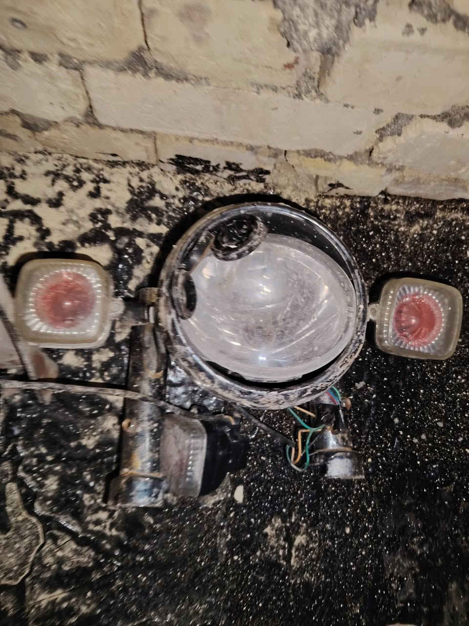 سلام عليكم قراض مستعمله للبيع مكاين ثنين وي شي تريده  خابرني ***********
