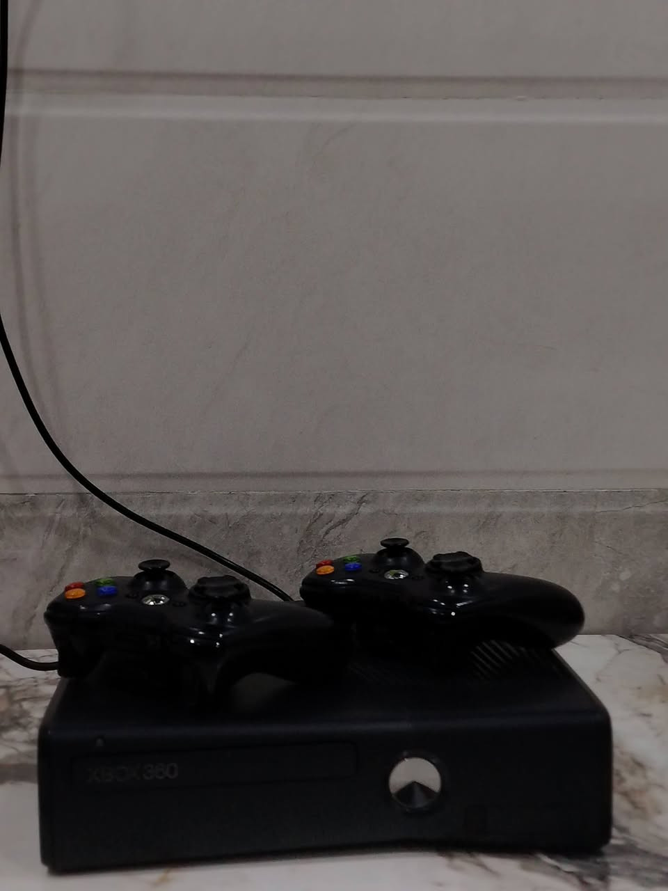 للبيع اكس بوكس 360الجهاز نضيف ومانقصو شي الجهاز بي200لعبا السعر 115وبي مجال للاستفسار الاتصال على الرقم ***********اسيا كورك ***********
