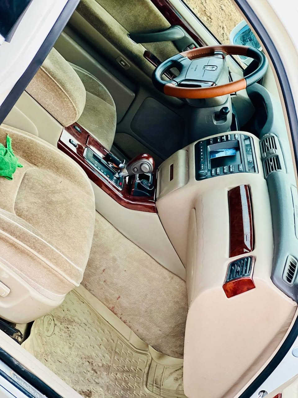 جنون كصه قماره بس
متوم طبق لاصل ديفور جبير تبريد ثلج حداديه مكينه كير كفاله سياره بالكارتون

تخم تاير اشاير بالمري سياره مال جناي 

*********** السعر 45 وبيها حك الجيه
