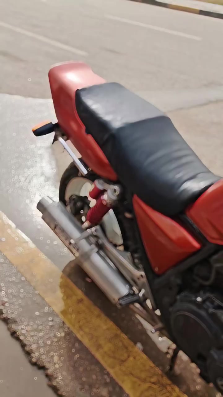 سلام عليكم سي بي فور جيل اول 16 ولف للبيع
دراجه فول ومكفول دراجه المكينه اول فتحه مبدل فقط رنكات ولفات الباقي على وضع الشركه كفاله 
شلعه ومعدل تشك الكاع ترايك وين متريد 
اوراق كامله كمرك مدفوع 
نكره بكل وقت 
مصبوغه جماليه  
سعر 1100 وبيها مجال شي بسيط 
***********
عنوان واسط الصويره
