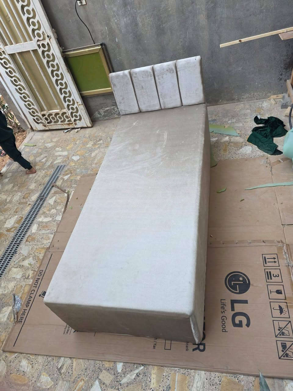 السلام عليكم جرابي ام النفر وام النفرين وجرابي اطفال حسب الطلب واسعار مناسبه جميع انواع الخشب بلوك وبلاويد واندي اف الخشم كله جام روسي درجه اولى مكاني كربلاء حي السلام واتساب ***********
