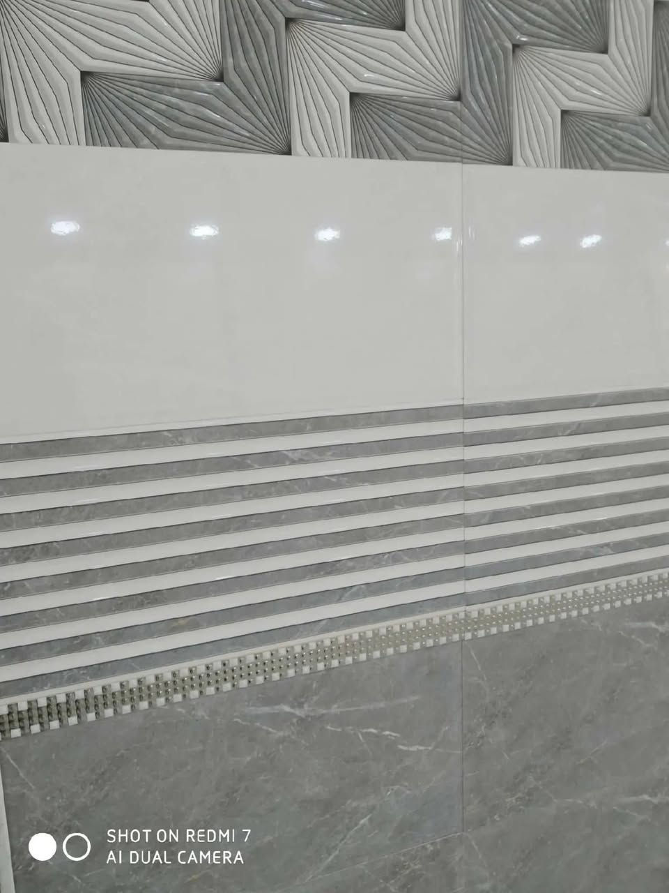 السلام عليكم 
متوفر لدينا جميع الاعمال المختصه بالمقاوله 
البناء بالتقسيط المريح جدا 💢
تطبيك السيراميك ايضا نقدا وبالتقسيط المريح 💢
والعمل درجه اولئ ويوجد ايضا نقدا💢
هاي الصور كدامكم شوفو العمل وقيمو اضبط شغل بالبكرلي اتحده واحد يسوي مثله 
ومتوفر بناء المسابح وانشاءها الوحيد بالحله 💢 
ومتوفر ذرعات وبناء وتخطيط وخرائط كل هذا باشراف مهندسين مختصين للاستفسار ***********
