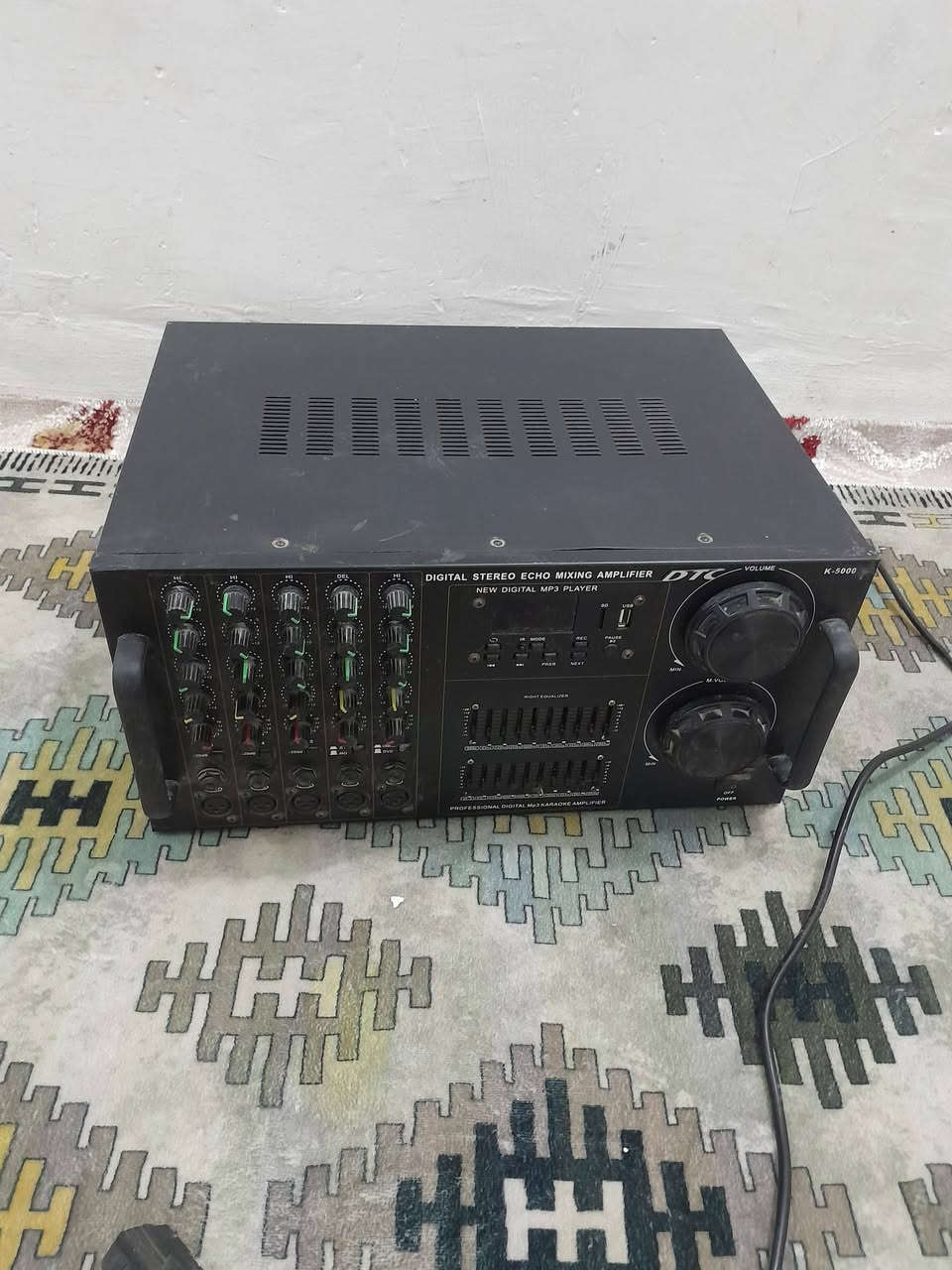 للبيع جهاز سستم صوت اصلي يستخدم 
للحسينيات والجوامع والكافيهات 
***********
***********
