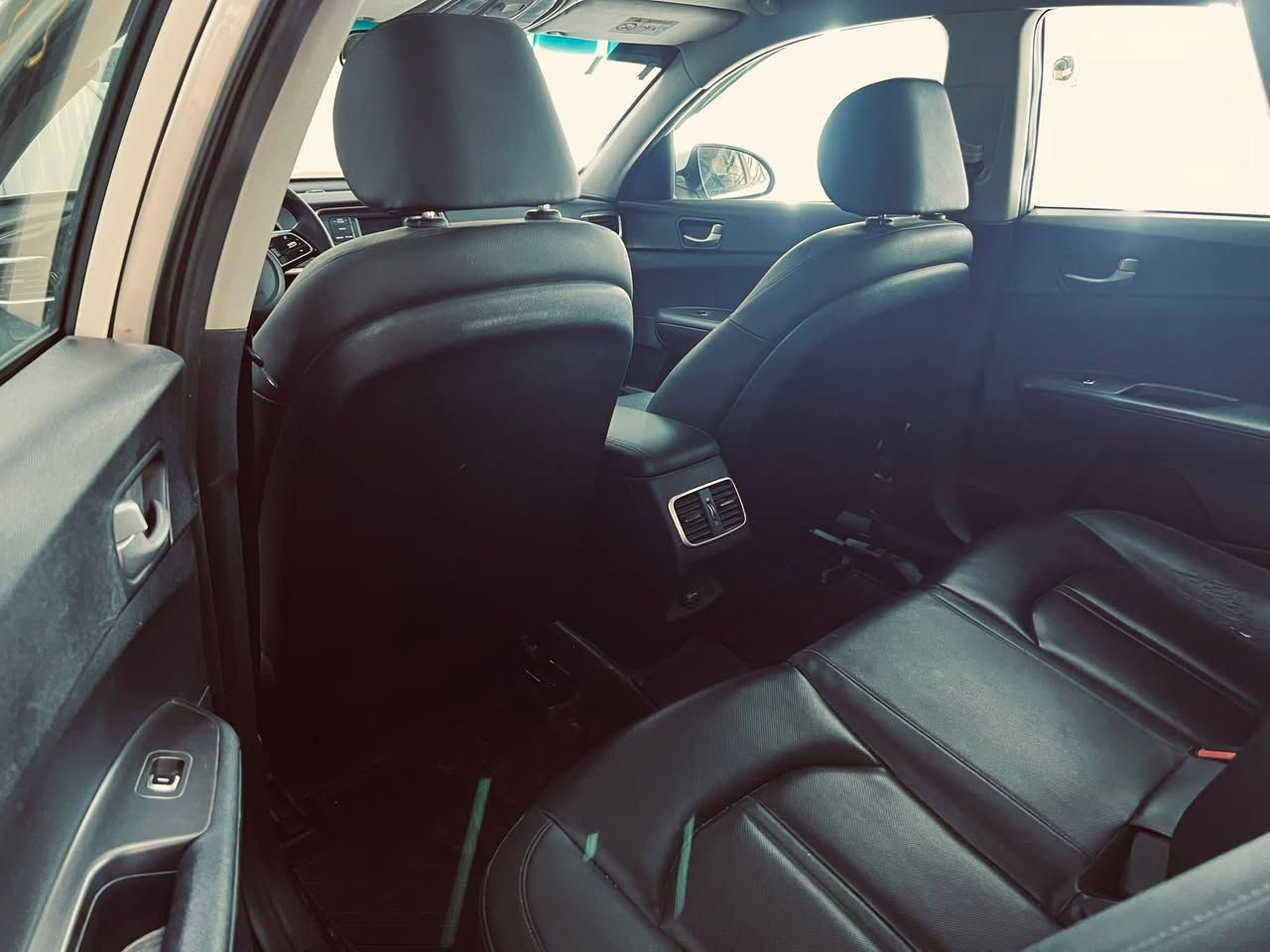 اوبتما وارد كوري 
موديل 2022
اصل غاز 
محرك 2000 cci
بيها قطع صبغ رش فقط بدون معجون من كوريا
بسعر 152 وبيها مجال
***********
مكاني بابل
