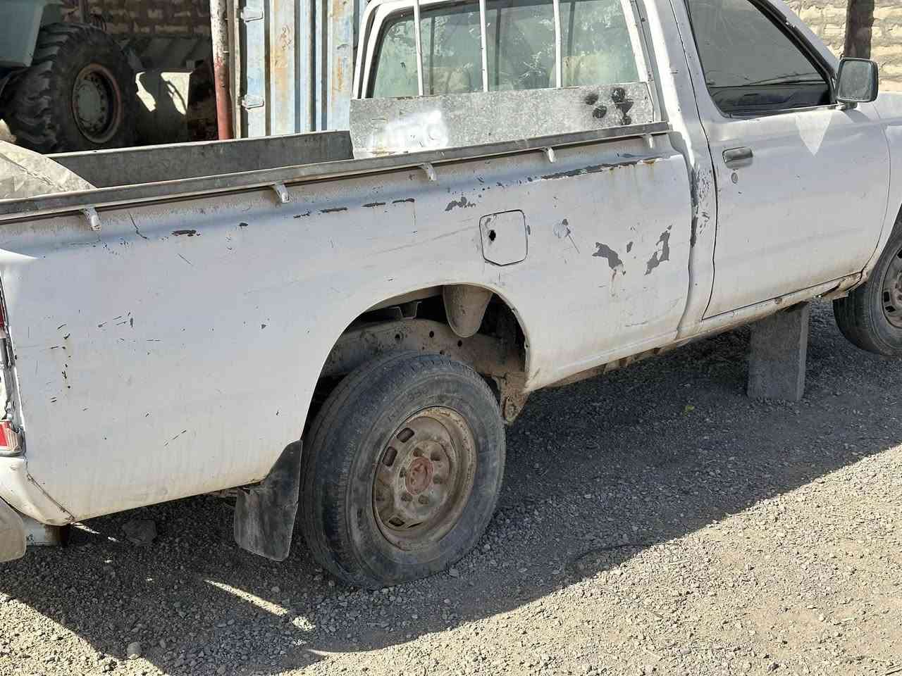 سلام عليكم نيسان ابيع كوم حديد 
تكفلك فقط من السرقه السياره باسم شركة و الشركة عزلت 
السعر ٢٢ ورقه مكينه مجفته جديده تبريد شغال كلشي شغال بالسياره 
***********
