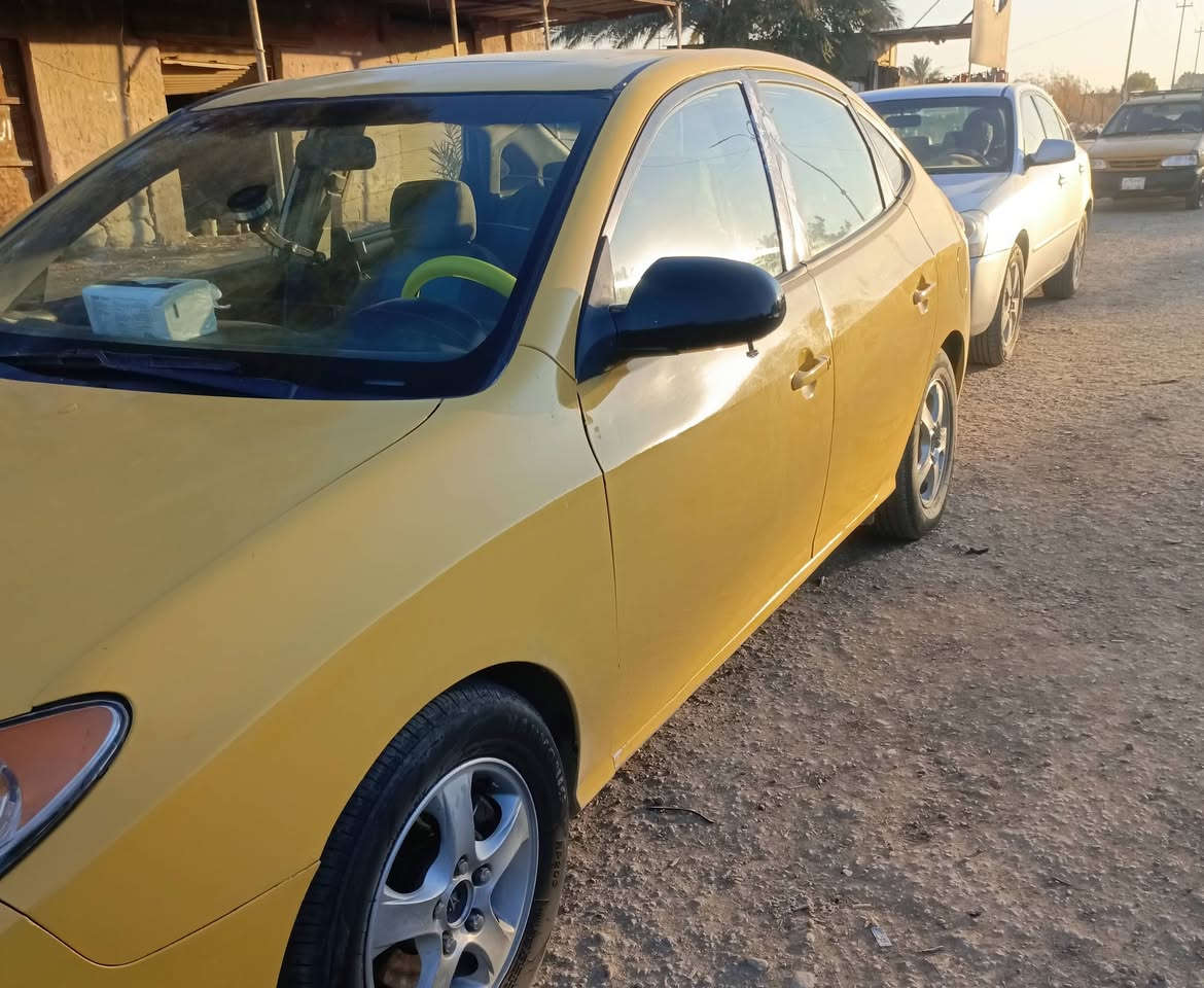 السلام عليكم سيارة النترا موديل 2008 رقم جديد بأسمي شرط تحويل ثاني يوم أمريكي قطعتين جاملغ أمامي وخلفي معدل سيارة كلش نضيفة تبريد تدفئة تخم تاير مكينة وكير مكفولات السعر 85رقم أنبار دولي 
رقمي ***********
