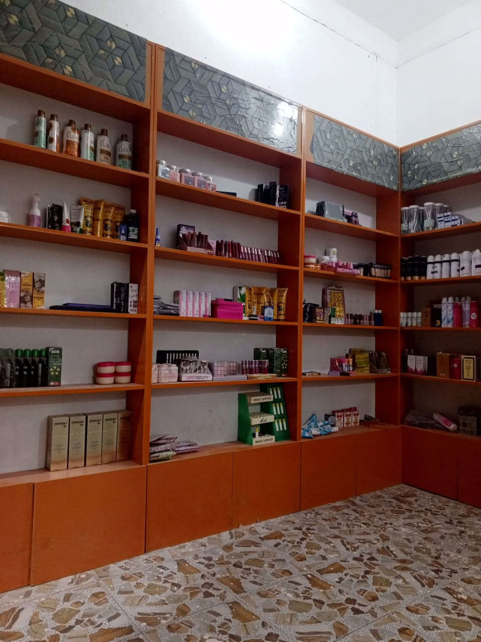 للبيع سعر الوحده 80علما ان الفاترينات تسكام وضخمات العدد 6
المكان نجف مناذره


**إذا كنت صاحب هذا الإعلان وتريد حذفه لأي سبب، رجاءا أرسل رسالة إلى الدعم الفني**