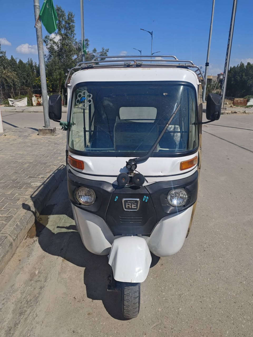 السلام عليكم تكتك للبيع موديل 21 شهر 11 رقم ولوحه تكتك خير من الله ***********
