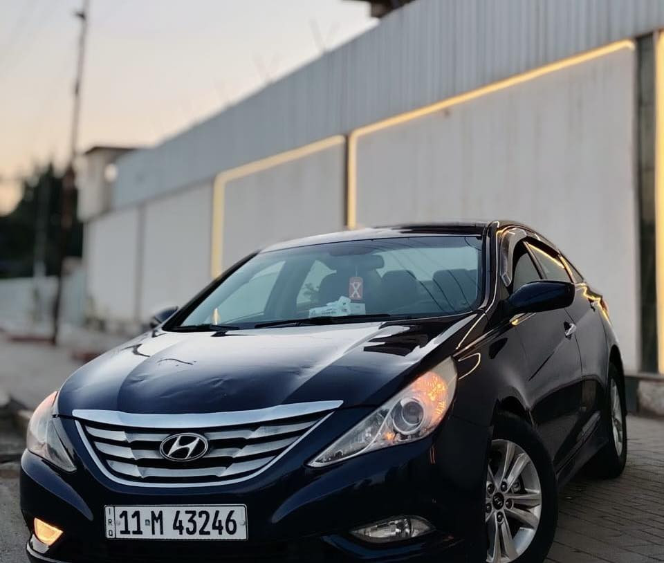 للبيع سوناتا 2014 كلين تايتل
............ 
مكينة ٤ سلندر  2400
بدون حادث بدون قطرة صبغ كفاله 
عامه ماعدى بابتين مبدلات نفس الون 
فقط بدوووون صبغ بدون ايرباك 
جاهزة السيارة ومال جناي وبالخير علياخذها 

رقم بغداد الجديد الانكليزي باسمي تحويل ثاني يوم باسمك 
بس البنيد بي بارد ومبين بالصور يرادله ترتيب 
سيارة جديده وبالخير علياخذها 
سياره تراي مال زيرو 
ضايفلها شاشة وكامرة.......
 السعر ( 109)
المكان بغداد الاعضمية 
***********
