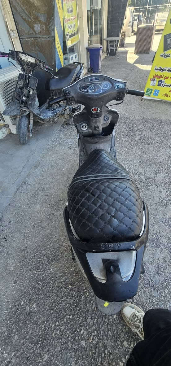 سلام عليكم دراجه كامكو جي فور قبل 9اشهر نزلتها من الحاويه البيع سبب البيع بدلت دهن وطلع بيها بدايه دخان ابيض
سعر 450وبيها مجال قليل


**إذا كنت صاحب هذا الإعلان وتريد حذفه لأي سبب، رجاءا أرسل رسالة إلى الدعم الفني**