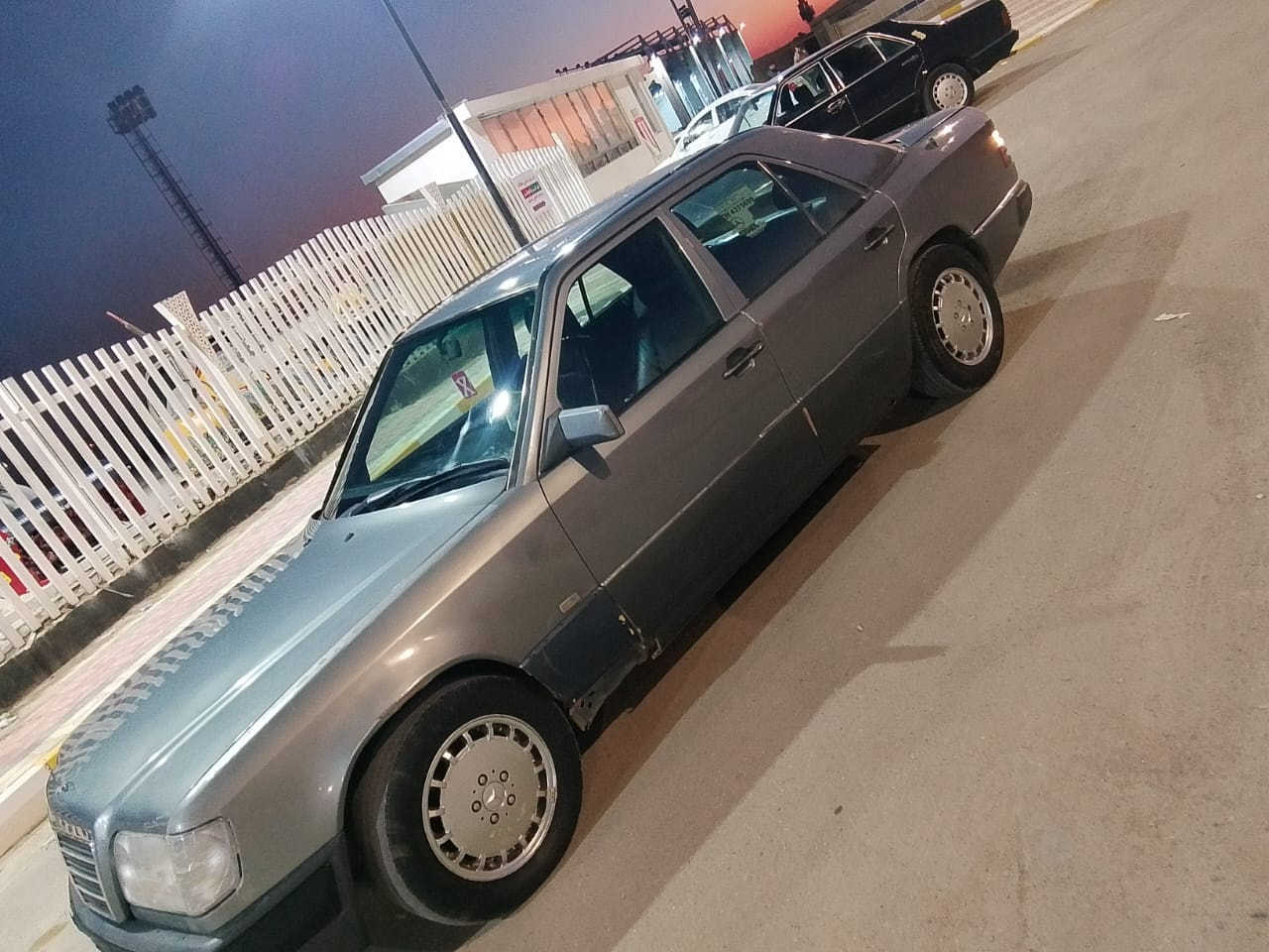 السلام عليكم
مارسيدس دب مديل 1992
مكينه فيفيتي 2500 رقم بغداد
راعيه يمي ضرر سياره جاملغ خلفي
سياره جاهزه خير من الله كهربائيات كله شغاله
مكان ناصريه مركز حي الشموخ رقم ***********
