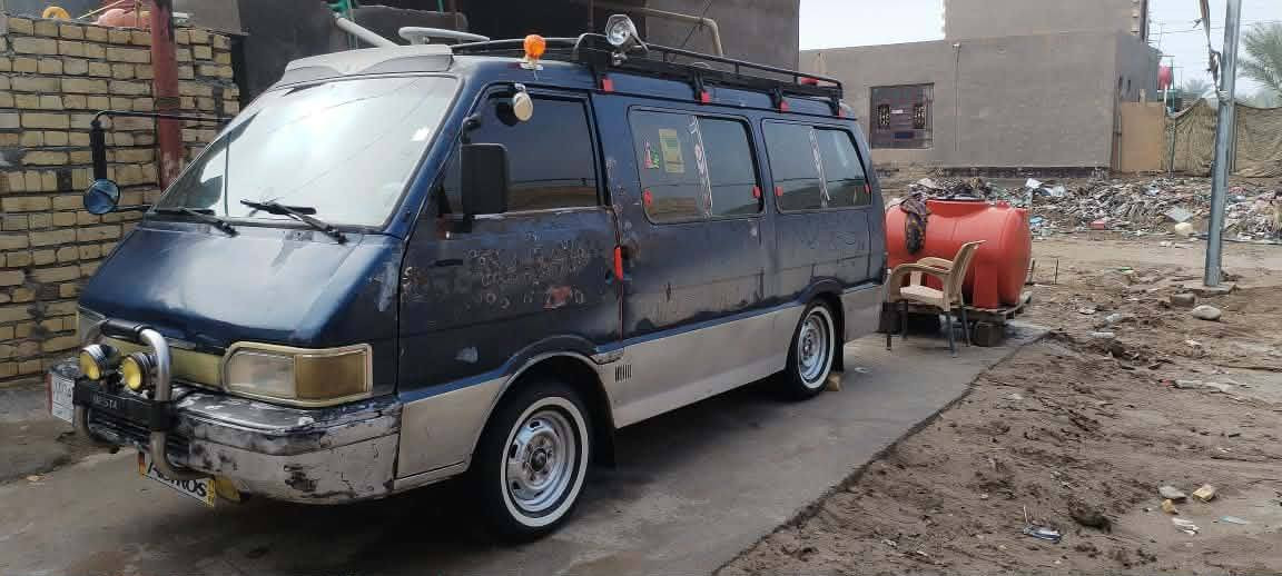 سياره كيه للبيع بسته موديل 94 تريد وكاله وتريد تحويل سنويه صاقطه 2019مكينه وكير مكفوله اكسن بي ونه قليل شاصي مكفول حداديه تخم تاير بوار كهربائيّه شغاله  38وبيه مجال مكلف بل النشر الرقم ***********
