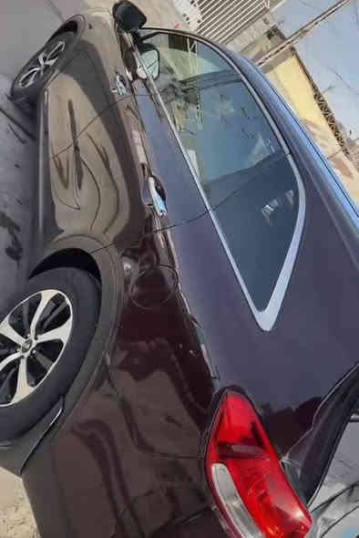 سلام عليكم 
كيا سورنتو 2016 امريكي EX 
موصفات
بنوراما 
بصمه
شاشه جبيره
ترحيب 
كشنات جلد بيجي 
كشنات تدفئه
داخل صاج
نقطه عمياء 
تحديد مسار 
بريك ذاتي  
اوتو هولد 
وضعيات قياده 
تبريد بيانو 3 قطع
تحكمات ستيرن 
دشبول دجتال
صندوك كهرباء 
جامات اوتو 
لايت زنون وبلوجكتر بقلاوه 
ماشيه 65
محرك V6 3500
كير ٨ نمر 
داخلها كله لون بيجي مطعم صاج 
حادث سياره يعتبر كلين  
فقط لحية الدعامه الاماميه الباقي كفاله عامه 
والسونار مرفق بالمنشور 
السعر200ورقه وبيها مجال بسيط  
***********
