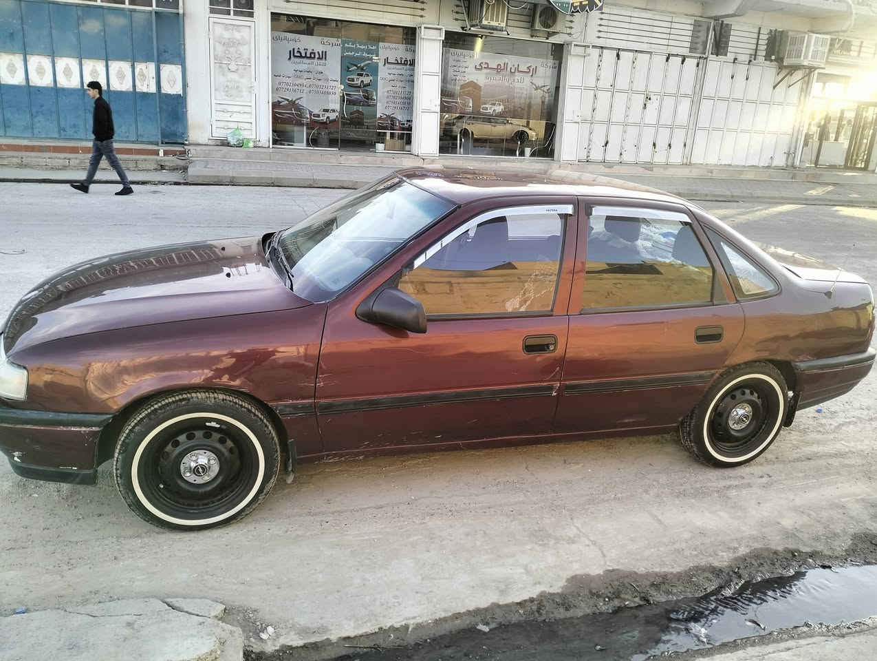 ئؤپل فكترا بؤ فرؤشتن
مؤديل 1991

مكينه ٢٠ 

كير ؤتمه تيك 

مالى دؤسته
***********
سه عر 38
