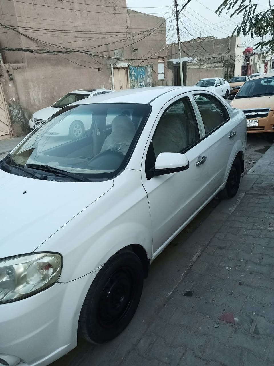 أفيو موديل2010 رقم قادسية بسمي بيهه قطعتين ونص صبغ بدون ضربة سيارة جاهزة كهربائيات تبريد شغال كير جديد كور جديد مكاني نجف بيع او مراوس حسب القناعة رقمي *********** ما متواجد عالفيس
