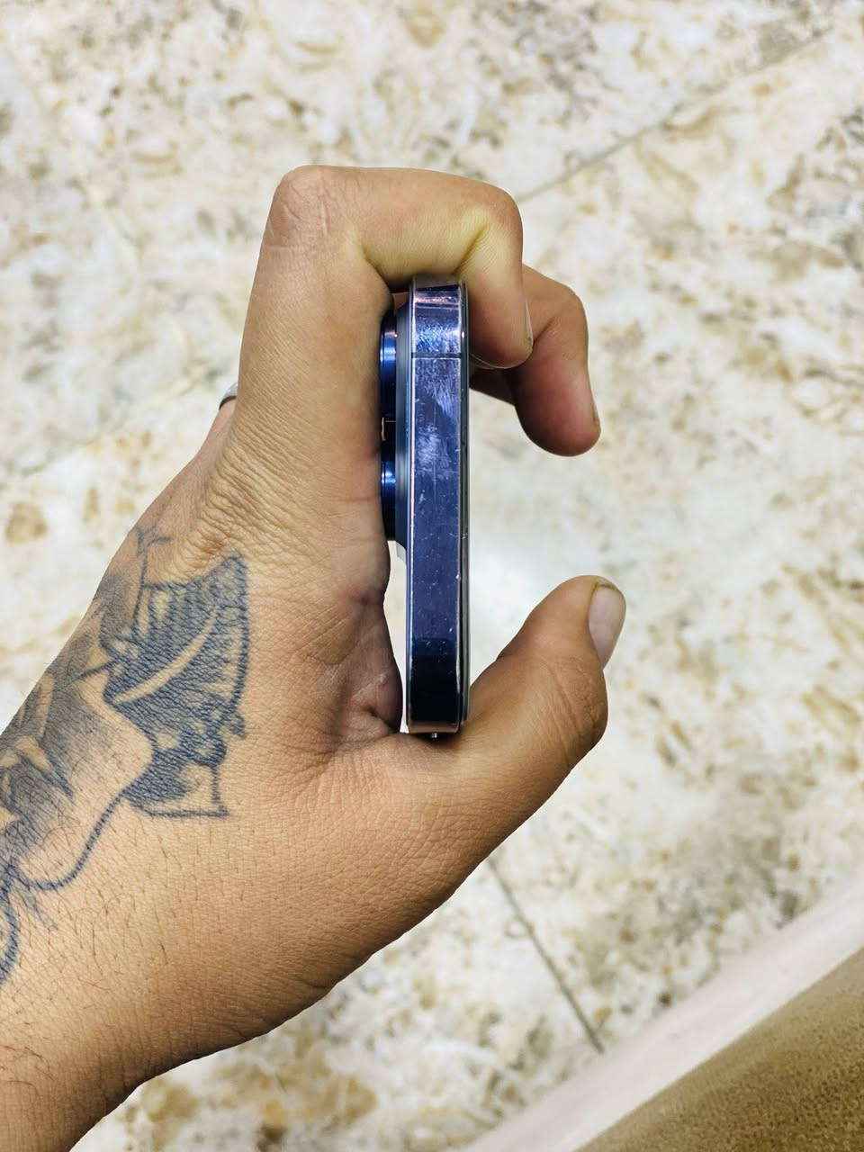 سلام عليكم ايفون ١٤برو  بس برو مو برو ماكس
لون بنفسجي 💜.      باتري 81

ذاكره256.        الجهاز مبدل فقط كلاس وبي فطر زغير 
 
موضح بصوره صور الحاسبه هم موجود كله نورمال لوكك

سعره625قفله  /ملاحضه مكاني بيجي توصيل موجود داخل تكريت وبيجي /***********
