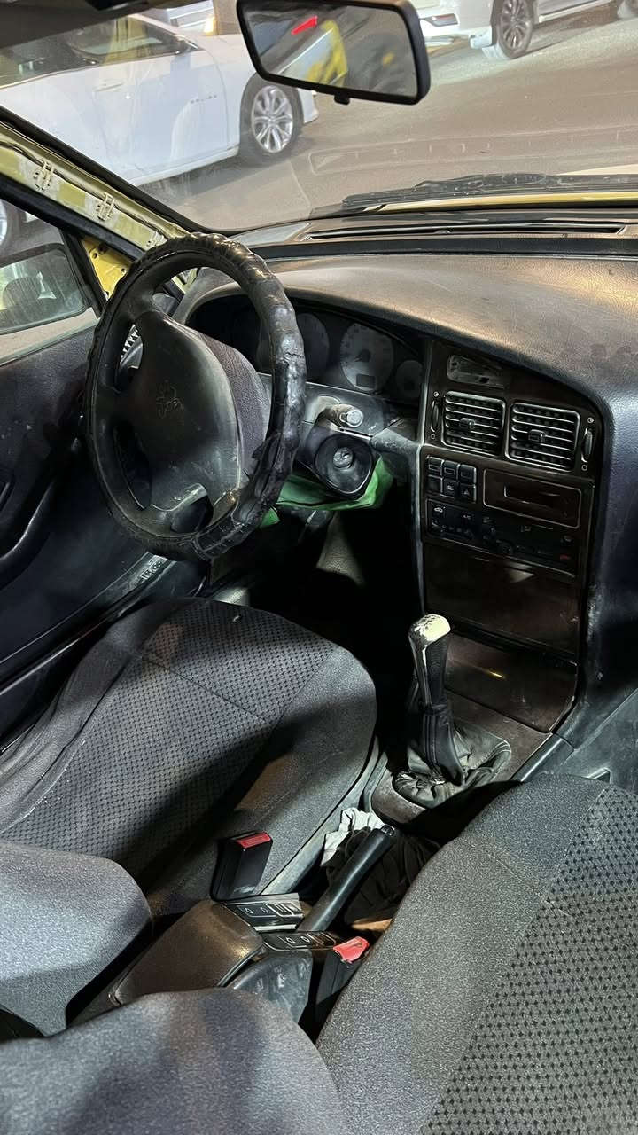 بيجو باص
2011 

تبريد +حداديه +تايرات جاهزه 

ستفسار ‭0770 730 5572‬ 

سعر مناسب 👆🏻
