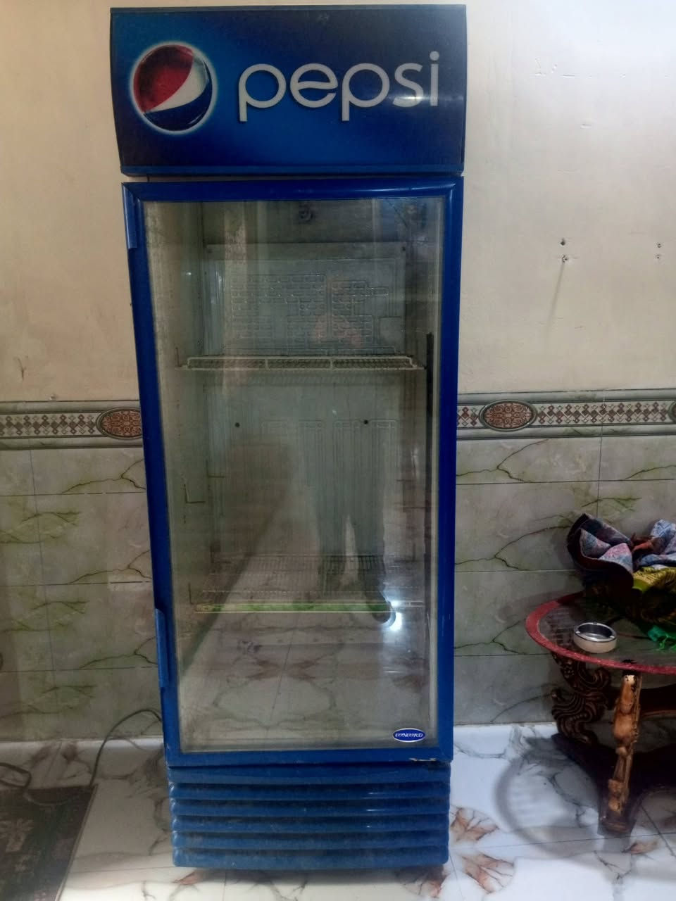 السلام عليكم شباب براد للبيع شرط الشغل الحجم الكبير وبالراديتار حجم الكبير السعر 250 قفل والشراء يجي ويشوف بعينه شرط اعطيه ***********
