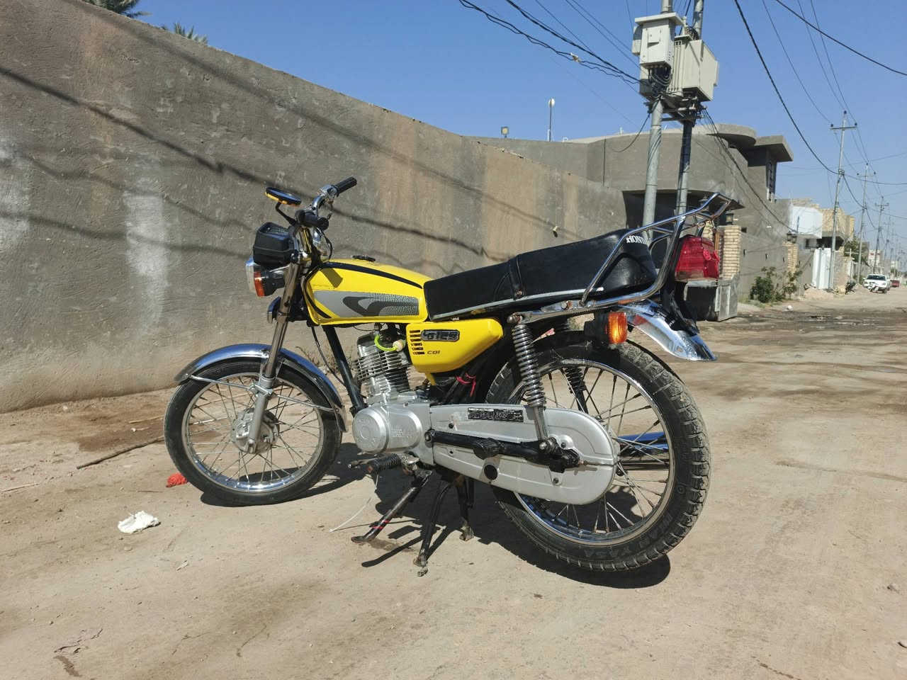 دراجه للبيع اوراق اصولي واسط قضاء الحي 
***********
