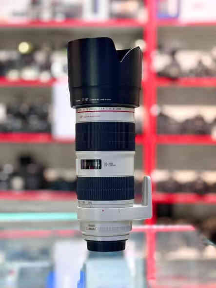 عدسات كانون 
عدسة 70-200 اصدار ثالث السعر مليون ٩٠٠
عدسة 70-200 اصدار ثاني السعر مليون ٣٠٠
عدسة 70-200 اصدار اول تك السعر ٨٠٠ 
عدسة 70-200 فتحة 1:4 تك السعر ٥٠٠ الف 
عدسة 70-210 السعر ٣٧٥ الف
عدسة 100-300 السعر ٣٥٠ الف
عدسة 24-70 اصدار ثاني السعر مليون ٥٠٠ الف 
عدسة 24-70 اصدار اول السعر ٥٧٥ الف 
عدسة 24-105 اصدار ثاني السعر ٧٠٠ الف 
عدسة 24-105 اصدار اول ٥٥٠ الف 
عدسة 24-105 رنك فضي السعر ٤٠٠ الف
عدسة 28-105 السعر ٢٠٠ الف 
عدسة 28-80 السعر ١٥٠ الف
عدسة 16-35 السعر ٦٥٠ الف 
عدسة 35-105 السعر ٢٥٠ الف 
عدسة 20-35 فتحة 2:8 السعر ٤٠٠ الف
عدسة 17-85 السعر ٣٥٠ الف 
عدسة 17-40 السعر ٤٠٠ الف 
عدسة 10-20 السعر ٣٧٥ الف 
عدسة 18-200 السعر ٣٠٠ الف
عدسة 18-135 السعر ٢٥٠ الف 
عدسة 55-250 السعر ٢٢٥ الف
عدسة 85mm السعر ٣٥٠ الف
عدسة 50mm السعر ١٢٥ الف
عدسة70-300 السعر ١٢٥ الف 
عدسة 75-300 السعر ١٢٥ الف
———————————————-
عدسات نيكون 
عدسة 300mm فتحة 2:8 G السعر ٣ ملاين 
عدسة 70-200 نيكون اصدار ثالث السعر مليون ٨٥٠ الف
عدسة 70-200 نيكون اصدار ثاني السعر مليون ٢٥٠ الف
عدسة 70-200 سكما اصدار ثالث السعر مليون ٢٠٠ الف
عدسة 70-200 سكما السعر 750 الف
عدسة 28-300 السعر ٧٥٠ الف
عدسة 28-200 السعر ٤٥٠ الف
عدسة 28-85 السعر ٢٢٥ الف 
عدسة 28-80 السعر ١٥٠ الف 
عدسه 28-70 السعر ٢٥٠ الف 
عدسة 24-120 السعر ٦٥٠ الف 
عدسة 24-70 السعر ٥٥٠ الف 
عدسة 14mm (عدسه واسعه) السعر ٣٥٠ الف
عدسة 8mm (عدسه واسعه) السعر ٢٥٠ الف 
عدسة 18-270 السعر ٣٢٥ الف 
عدسة 18-200 السعر ٢٧٥ الف
عدسة 18-140 السعر ٢٢٥ الف 
عدسة 18-135 السعر ٢٠٠ الف 
عدسة 18-105 السعر ١٧٥ الف
عدسة 100-300 السعر ٤٥٠ الف
عدسه 55-300 السعر ٣٠٠ الف 
عدسة 17-50 السعر ٣٧٥ الف 
عدسة 85mm السعر ٣٢٥ الف
عدسة 50mm السعر ١٢٥ الف 
عدسة 70-300 سكما السعر ١٢٥ الف
عدسة 70-300 نيكون السعر ١٠٠ الف
عدسة 70-300 تامرون السعر ١٢٥ الف
📍العنوان كربلاء-شارع العباس/سوق المهدي📍

📸مركز عالم الكامرات📸
✅***********
