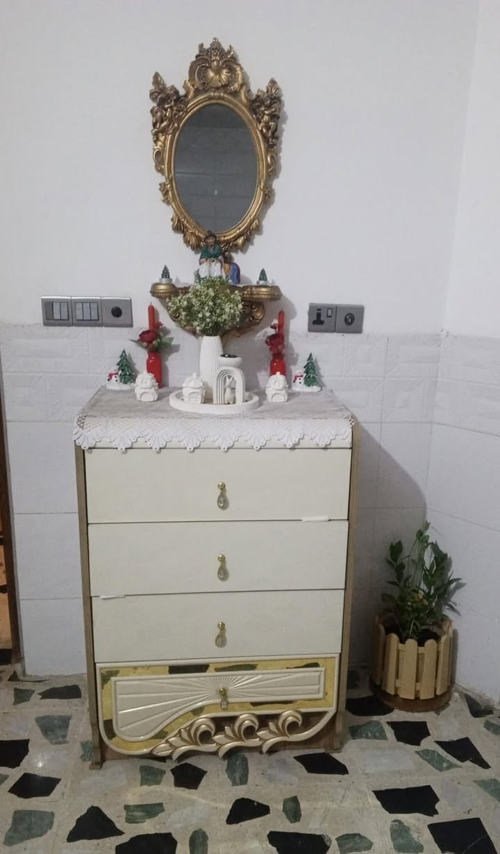 سلام عليكم 
غرفه نوم للبيع ١١قطعه 
سعرها قبل ٣مليون ١٠٠ 
اريد أبيعها ١ونص بيها أضرار بسيطه
جربايه اطفال خشب صاج ب85 وبيه مجال بسيط
للتواصل اتصل ع رقم 7831077505


**إذا كنت صاحب هذا الإعلان وتريد حذفه لأي سبب، رجاءا أرسل رسالة إلى الدعم الفني**