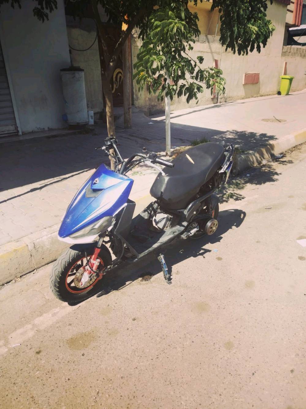 دراجه ماكس مضلع مفول بلشرط 
كلشي ما بيها محرك نضيف 
رقمي ***********