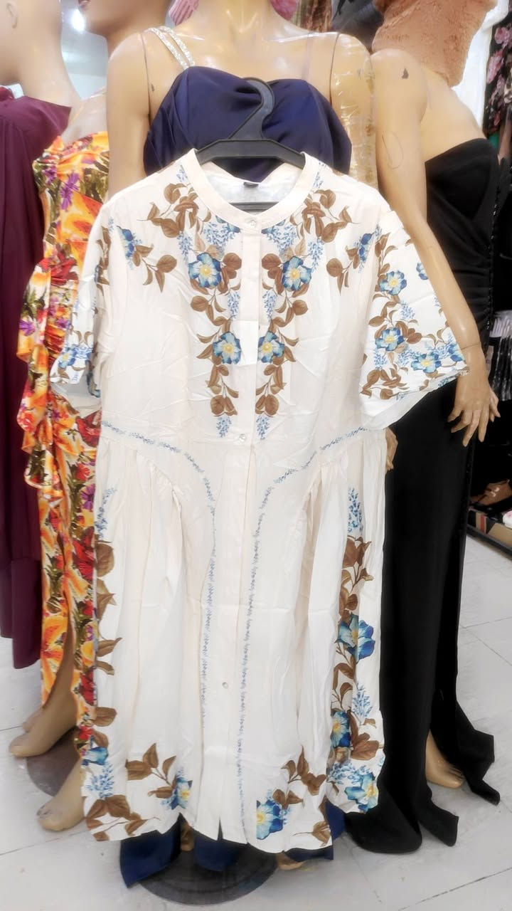 السلام علیکم داشکاندن بردەوامە  SHEIN
ناونیشان سلیمانی سەرچنار سەروی مزگەوتی مشخلان خوار پیزای نرویج  ***********+*********** 
عنوان سلیمانیە سرجنارقریب عن جامع مشخلان بصف پیزا نرویج
