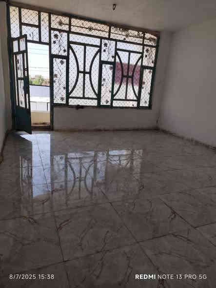 دار للبيع🏦 مساحه 100م طابقين ((طابو ملك صرف)) عل ساحة   (( بسعر 68)) 

يحتوي على/ 3 غرف نوم + استقبال + حولي + منور + صحيات كاملة 

(( البيت فارغ جاهز للاستلام)) 

عنوان 🏞 بغداد الحسينيه منطقه ال 10,000   منطقة خدمات كاملة 

للتواصل / *********** 
مكتب الأسكان🏘
