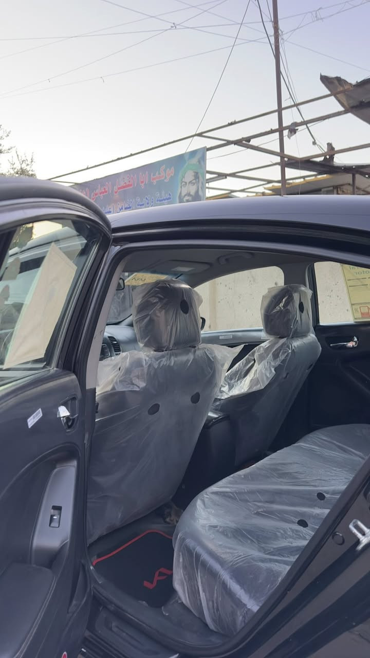 اسلام عليكم 
للبيع كيا فورتي 2016 امريكي 
محرك 1800  
السيارة جاهزة تخم تاير جديد 
تبريد ❄️ + تدفئة 
حادثها جاملغ  يمين ومصلح نفسة راجع 
السيارة كلها ليبل واحد بدون صبغ فقط بارد 
ماشية 109 ميل 
السعر 107 بيها مجال 

العنوان شهداء البياع 

***********
