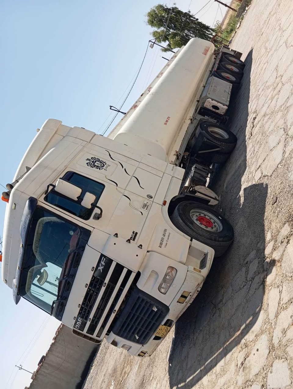 داف ٢٠٠٣ گير توماتيك بدون كلاج ١٢ نمره تحويل شرط گير و محرك شرط ريتايدر تايرات شبه جديد *********** زاخو, دهوك
