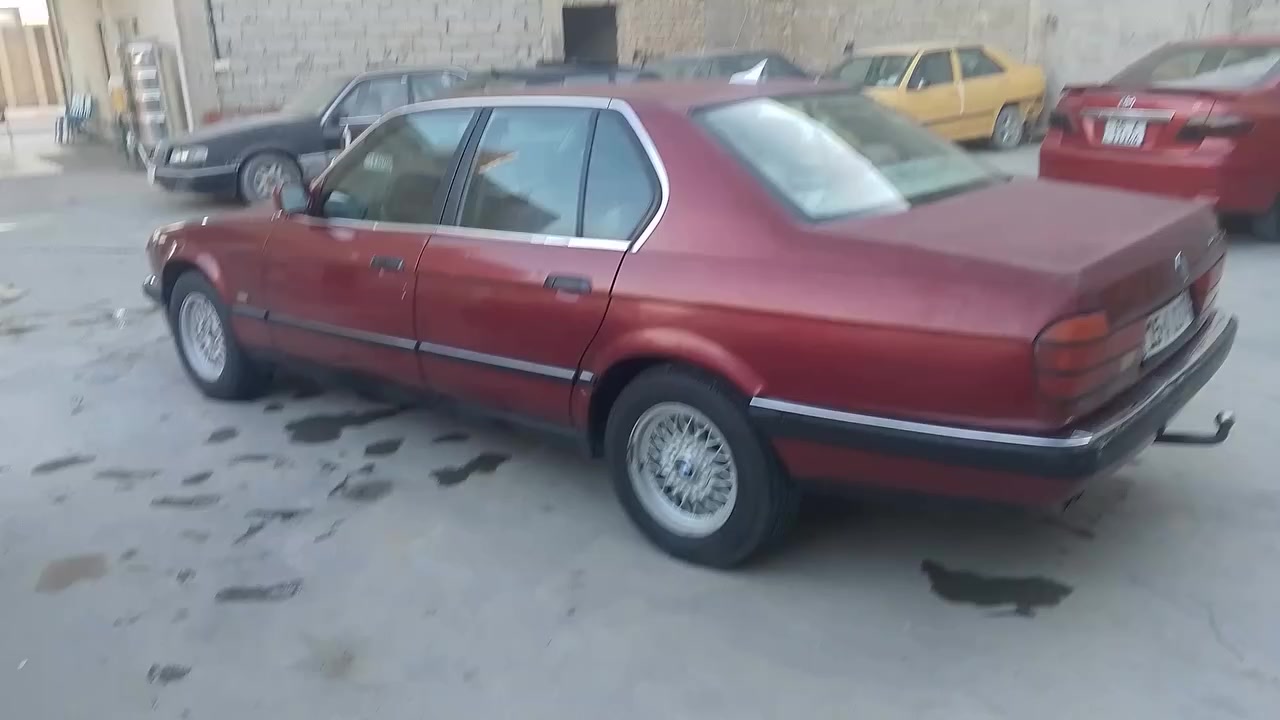 بي ام 1991رقم انبار دولي تحويل ثاني يوم
حجم 730اصل 
كير ومحرك شرط كفاله 
صدر جديد 
تخم تأير 
كهرباء كله شغاله 
جام يصعد بل سويج 
سيارة بيه طخه بل جاملق الخلفي كد شبرين بس بدون دواخل شرط 
صبق حزام بس قماره صندوك بنيد بلادي بدون صبق دواخل ما بيه صبق 
سيارة ترايه ناعم حيل سياره جاهزه 
تبريد شغال بس يرادله راديتر بيه زرف
سيارة ما نقصه شي 
العنوان فلوجه السعر 50وبيه مجال 
وشرط التحويل ثاني يوم 
ترهم مراوس حسب لقناعه***********
