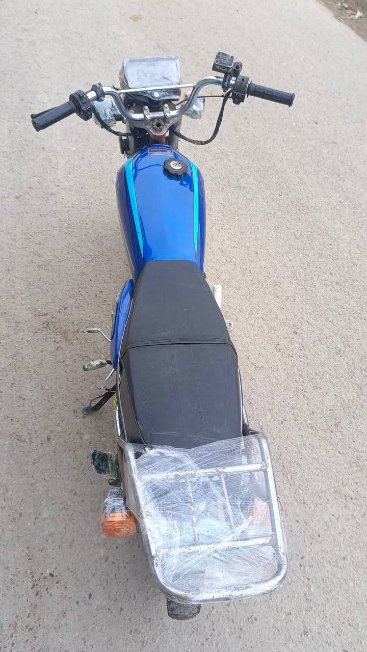 سلام عليكم 
دراجه 5كير مديل 22 
نقصها بكلايت فقط 
شغاله سلف وهندر 
مجفت ولفات 0/1 فقط 
مكاني يوسفيه ناحيه الرشيد 
واتساب ***********
