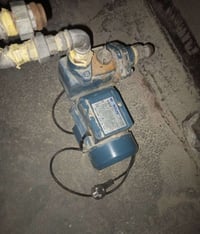 ماطور ماء للبيع نظيف وشغال السعر ٦٠ وبي مجال. 07756776500