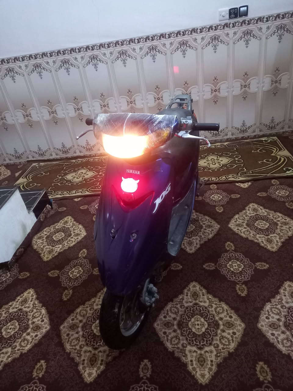 عصفوريه دراجه شغاله بس بيه صوت بلمكينه سلف هندر كهربائيات كله شغاله سعر ١٢٠ بغداد الشعله ***********
