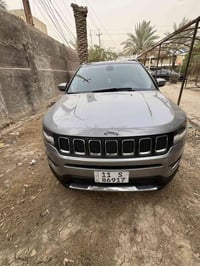 مرايات • جيب كومباس • تسلا