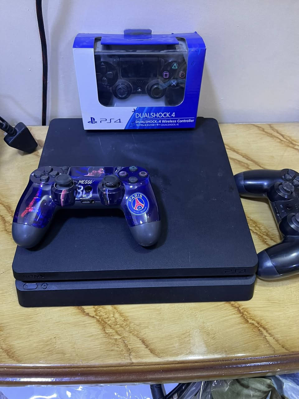 بلي 4سلم ذاكرة 500 معه 3 يدات ثنين مشكله بل كير وحده تشتغل اصليه نضام 13.12 اونلاين جهاز مامفتوح جديد كلش
ستخدام قليل عنواني بغداد مدينت الصدر رقم ***********
موجود وتساب
)
