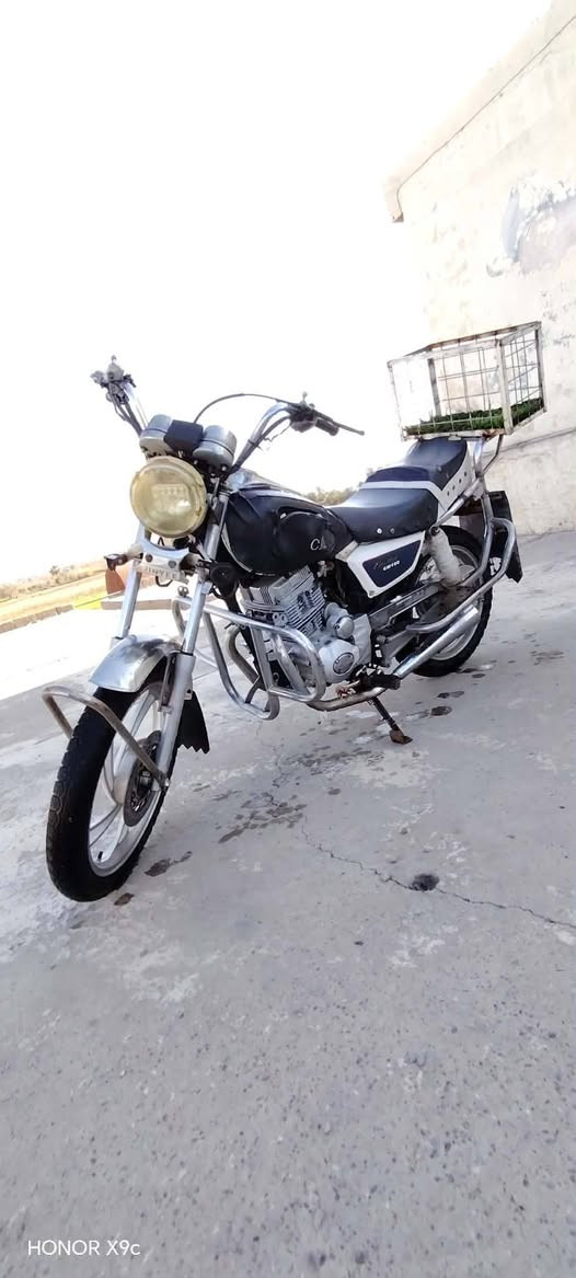 السلام عليكم موطور للبيع جني دبل بلك
الموطور  كلو شرط كهربايات كل شغاله نكره سلف ولباقي شوف العين الاستفسار النتصال ***********
ملاحضه الموطور مال جناي
