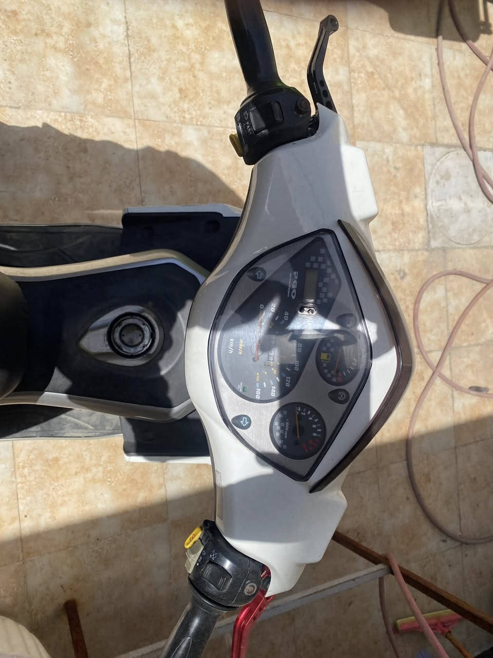 السلام عليكم و رحمة الله و بركاته
اخواني دراجه PGO فرنسي اسمه G-MAX محرك 200CC بريكات امامي خلفي دسك  محرك خير من الله نظام كابريتر بدون اوراق اكفلك سرقه و عشاير رايده ب 1400 و بيهه مجال بسيط ب اذن الله للاستفسار 
***********
