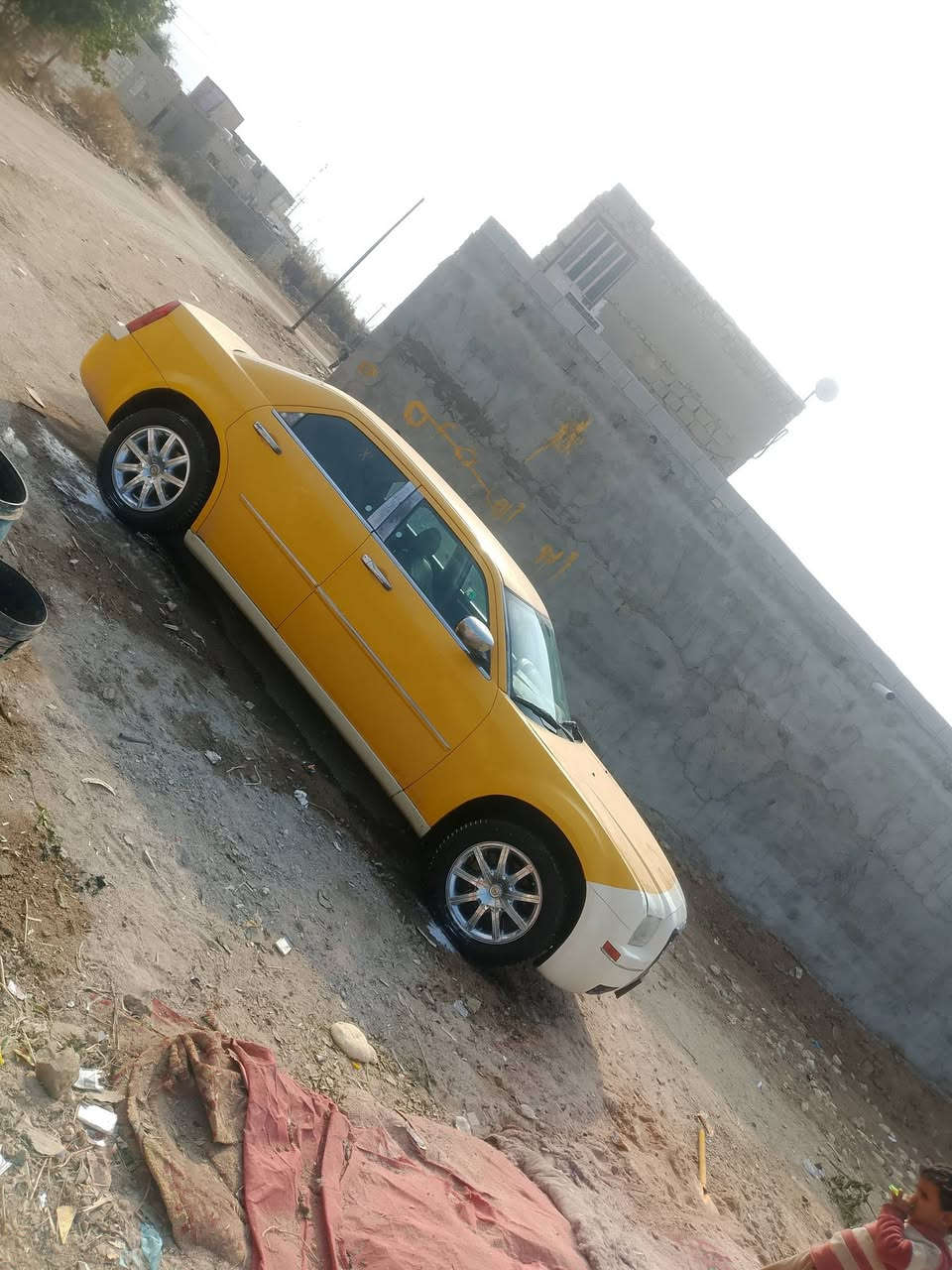 السلام عليكم اوبامه 2009 رقم بغداد سنويه لل29 مشروع وطني مكينه وكير حداديه تخم تاير ويل كروم غرفه عسليه حادثه جاملغ وبنيد سياره جاهزه كبل للشارع خطه بصره - عماره مكان السياره ميسان المجر *********** السعر 105 وبيه مجال
