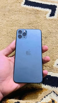 ايفون ١١ برو ماكس • ٢٥٦ • بطاريه ١٠٠