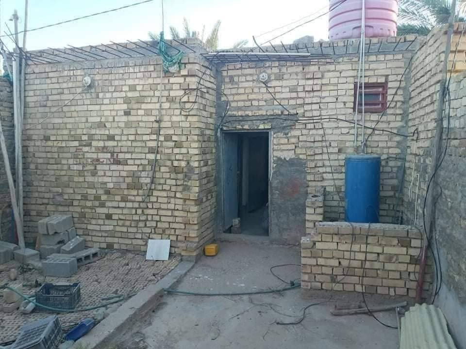 بيت للبيع كربلاء حي الإمامين للبيع اقصاط مقدمه 15وكل شهر 500السعر الكلي 35يعتبر هيكل  اتصل غير متواجد يبعد عن الامام 10دقايق اتصل ***********
