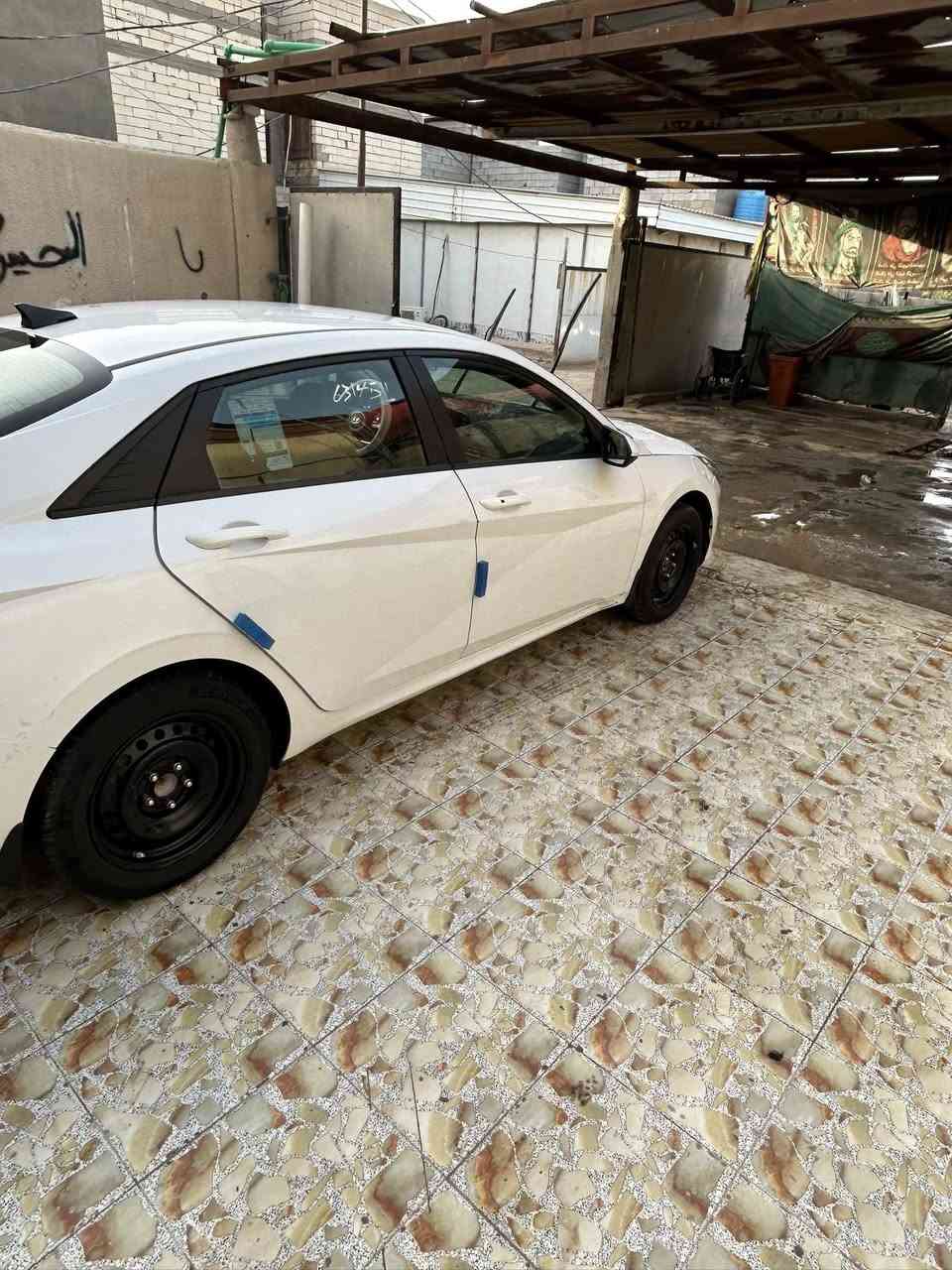 سلام عليكم النترا مديل ٢٣ السيارا فول موصفات ما عده الفتحه  السياره حداده محرك 2000 دوش سمارت جديد وكير At جديد خير من الله وارد امريكي معوقين  وحادث السياره بنيد وجاملغ صور الحادث كدامك ممشى السياره ٩٠ ميل 
موصفات السياره تحكمات ستيرن 
رادرات اماميه وخلفيه
سياقه ذاتيه 
تحديد مسار
بصمه 
تشغيل عن بعد
وخير من الله الموصفات 
وسعر السياره ١٣٤ وبيه مجال رقمي ***********واتساب ***********
