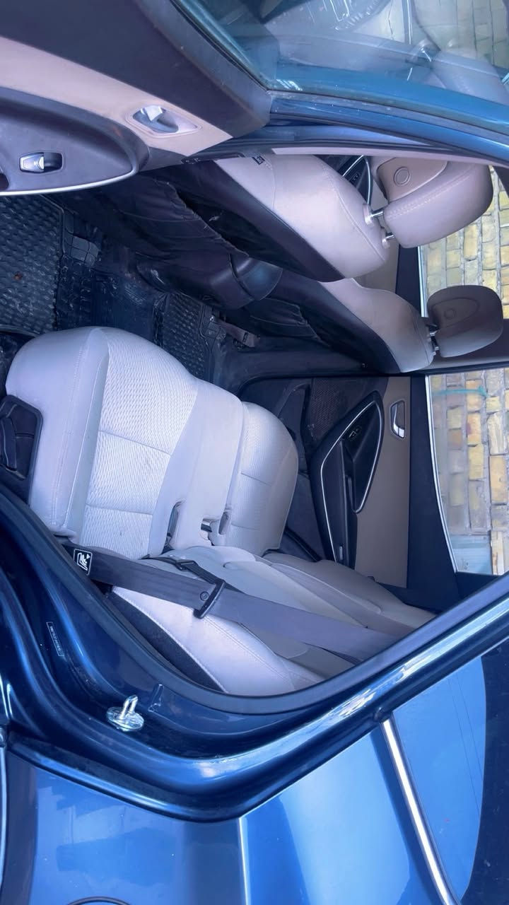 سلام عليكم سنتافيه2018 محرك 4سنندر 5راكب ما ماشيه هواي ***********رقمي
سعر 140بيه مجال
